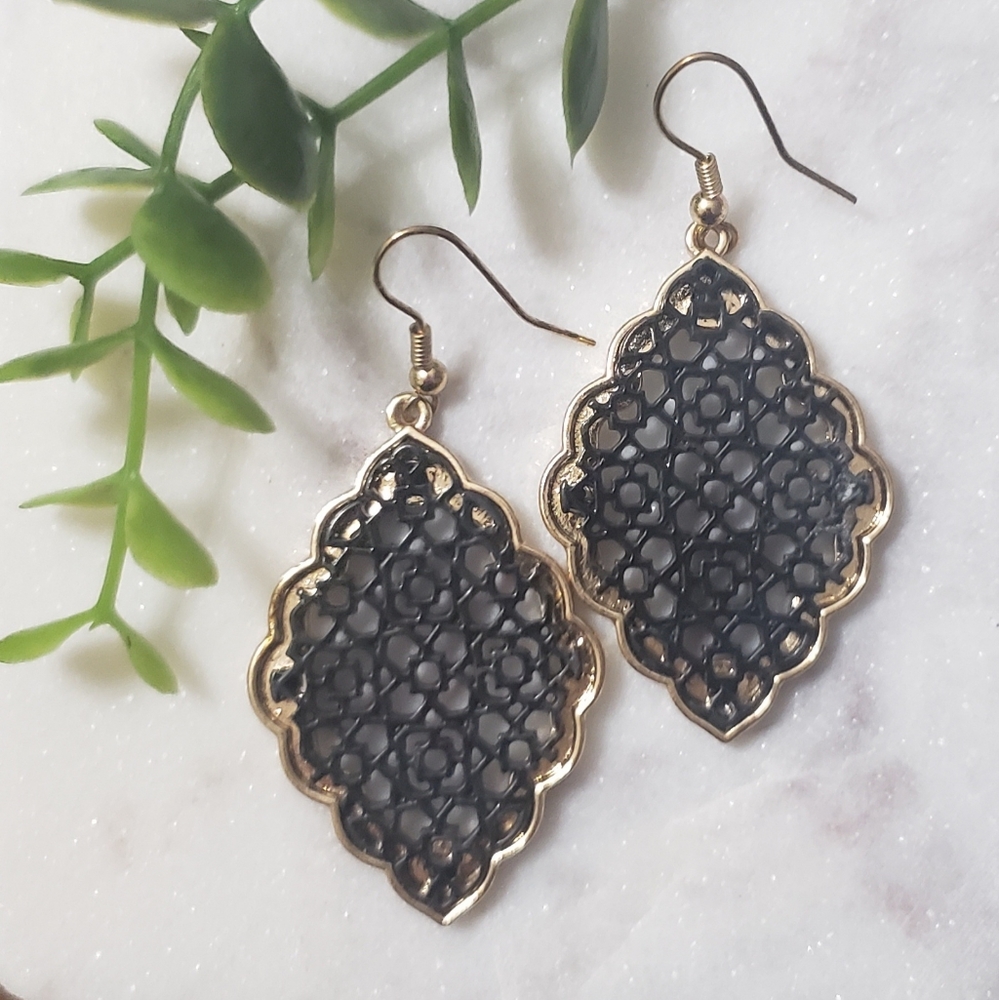 Black and Gold Pendant Earrings